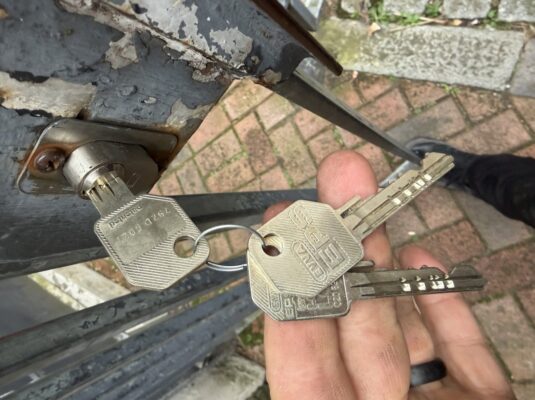 London commercial locksmiths